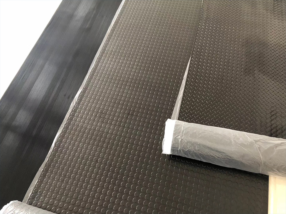 圆点胶板